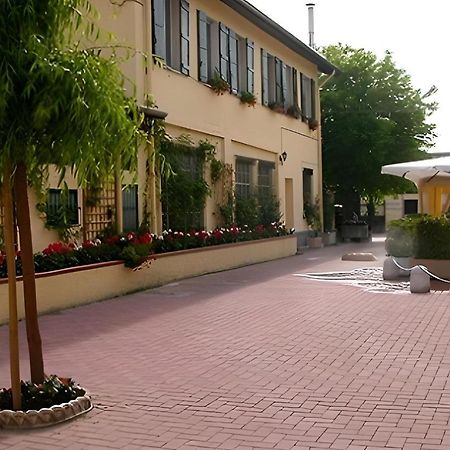 Appartamento Bilocale Milano Exterior foto